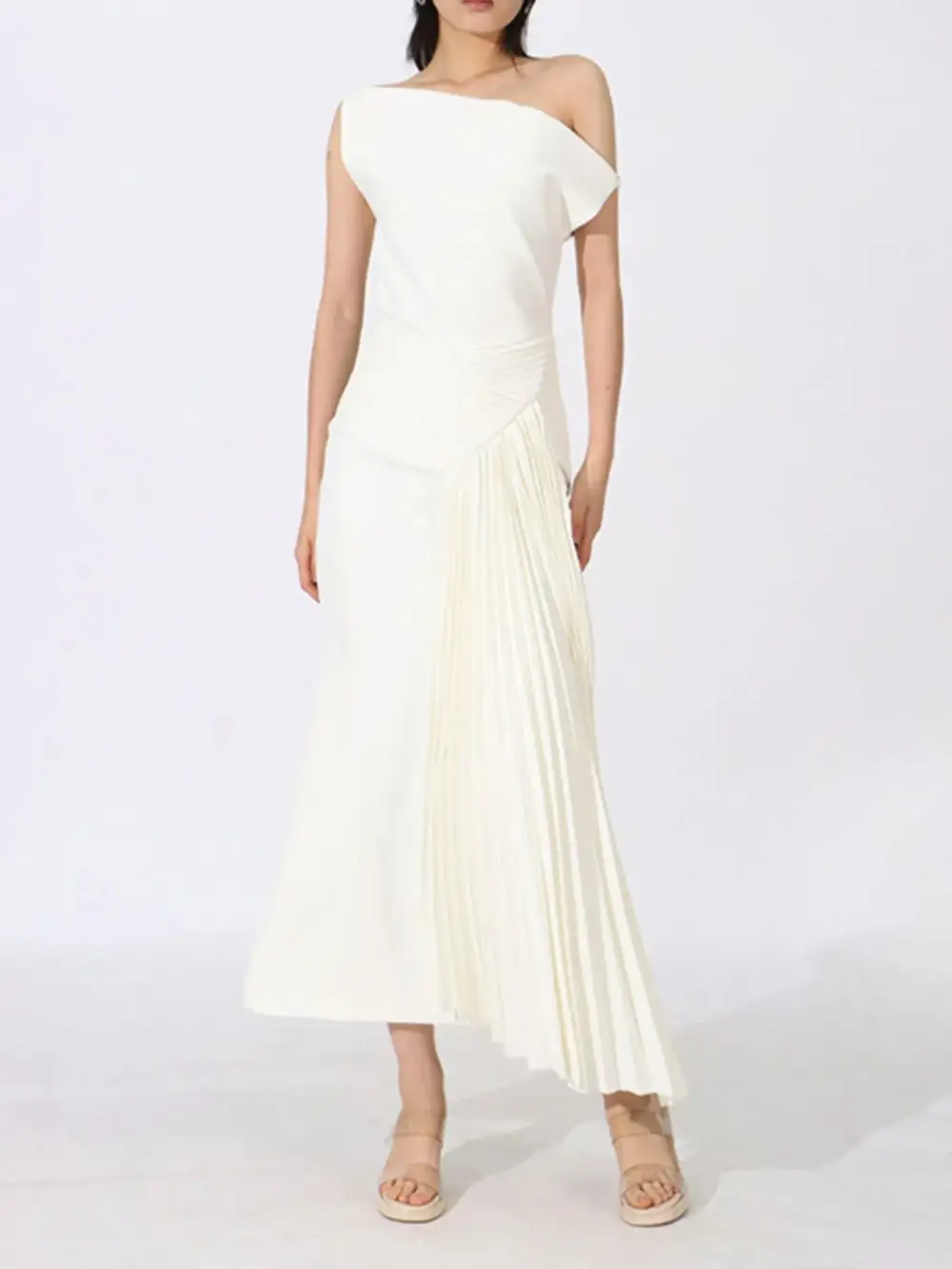 Easy Fit Pleated Dress