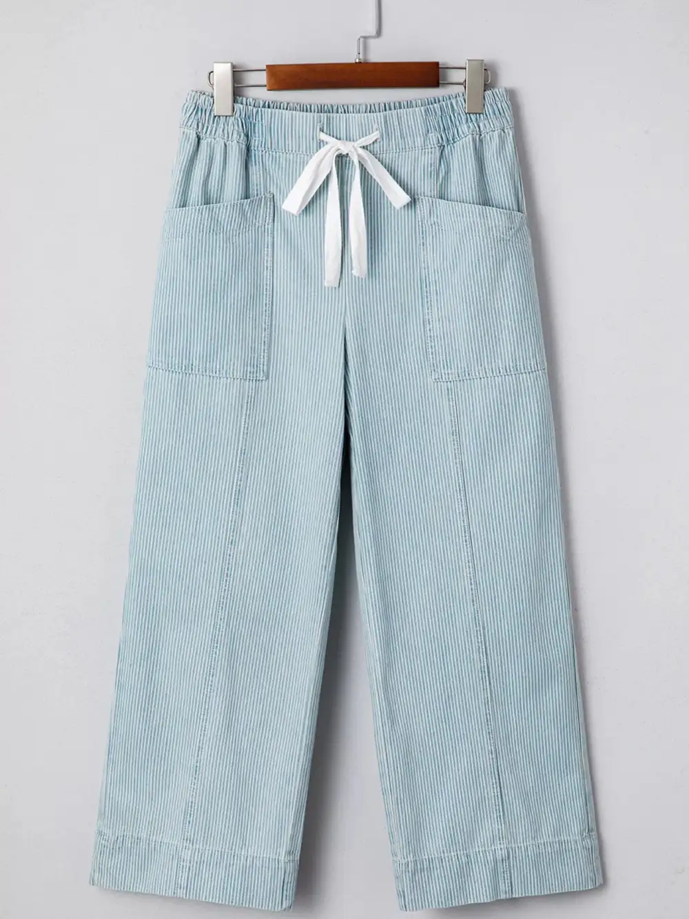 Frayed Hem Lightweight Feel Denim Jeans