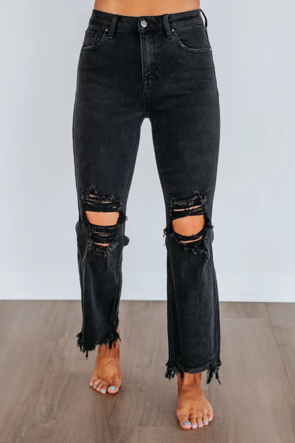 Distressed Cropped Straight Leg Jeans
