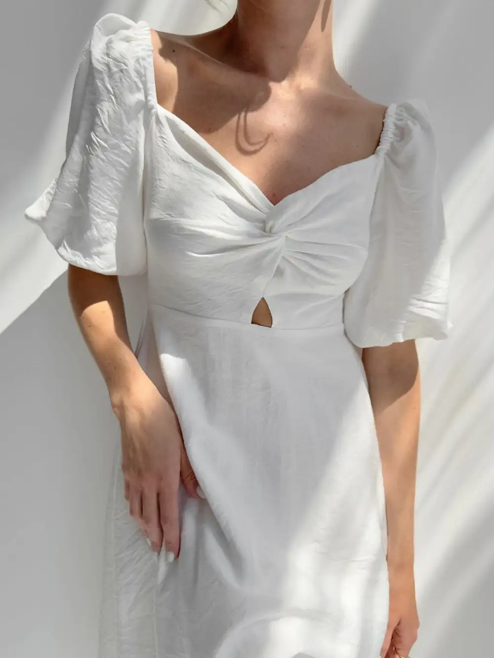 Gathered Detail Puff Sleeve Midi Dress