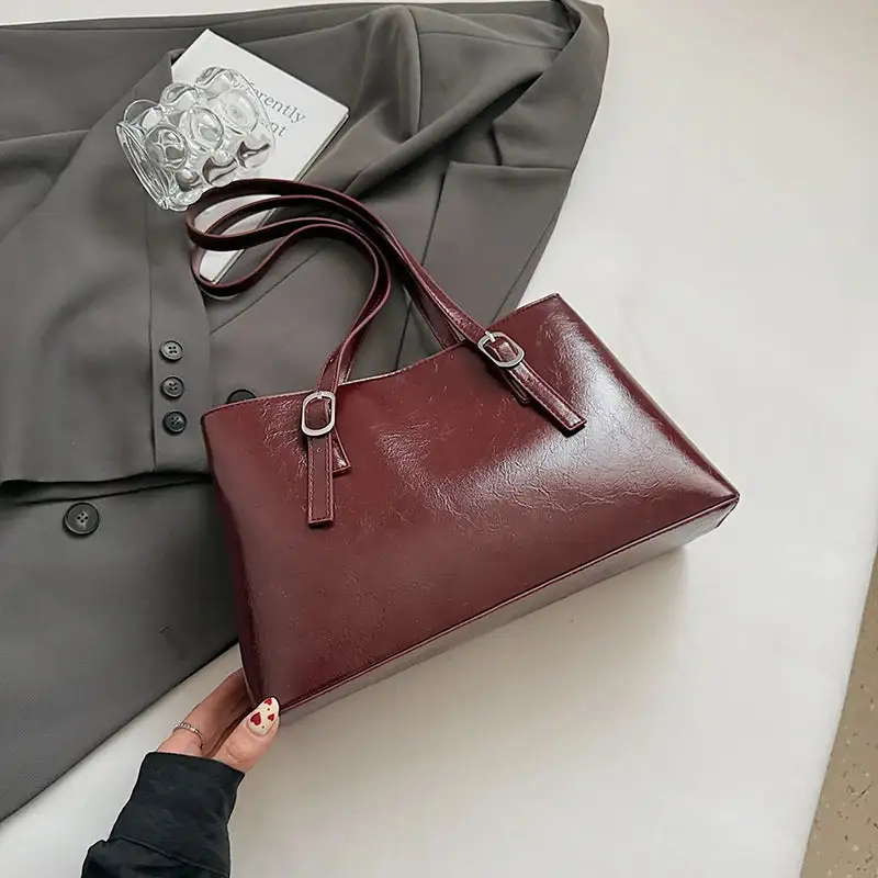 Chic Vintage Brown Leather Shoulder Bag