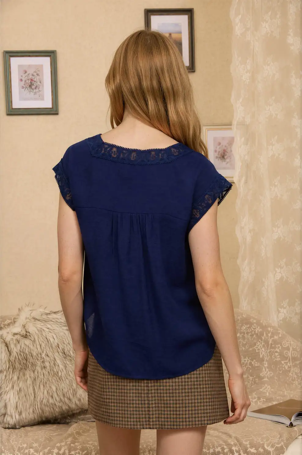 Lace Trim Cap Sleeve Top