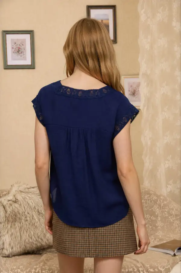 Lace Trim Cap Sleeve Top