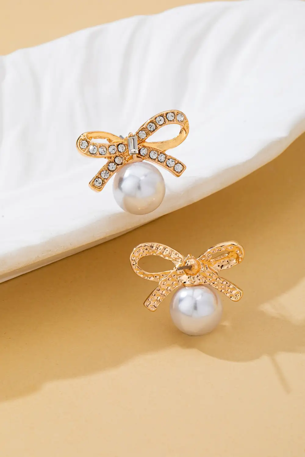 Pearl And Crystal Bow Stud