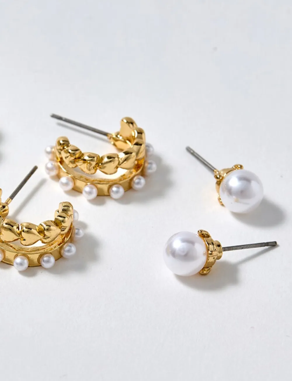 Fashionable And Elegant Pearl Inlaid Three-Piece Earrings
