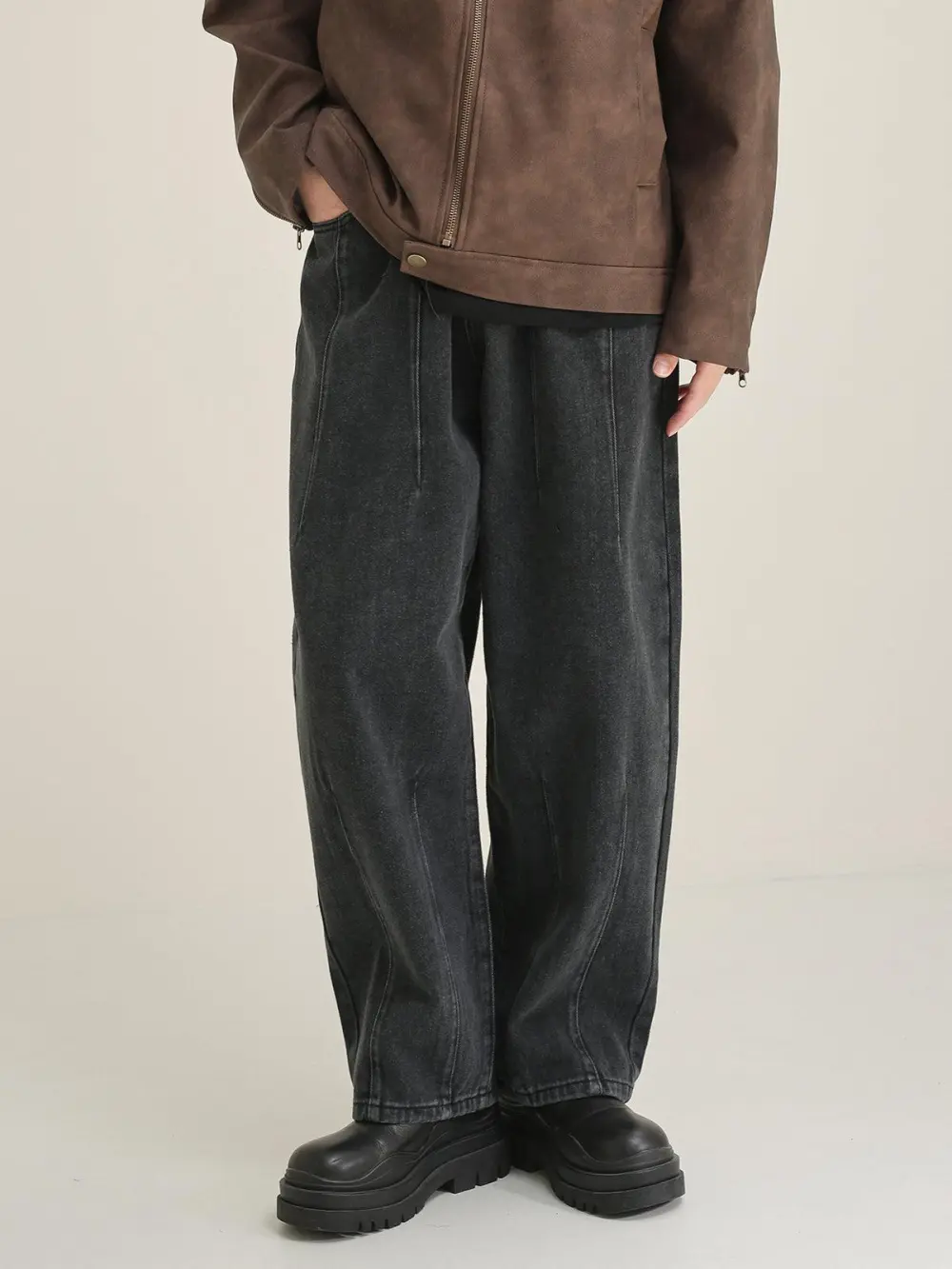 Comfort Fit Washed Jeans