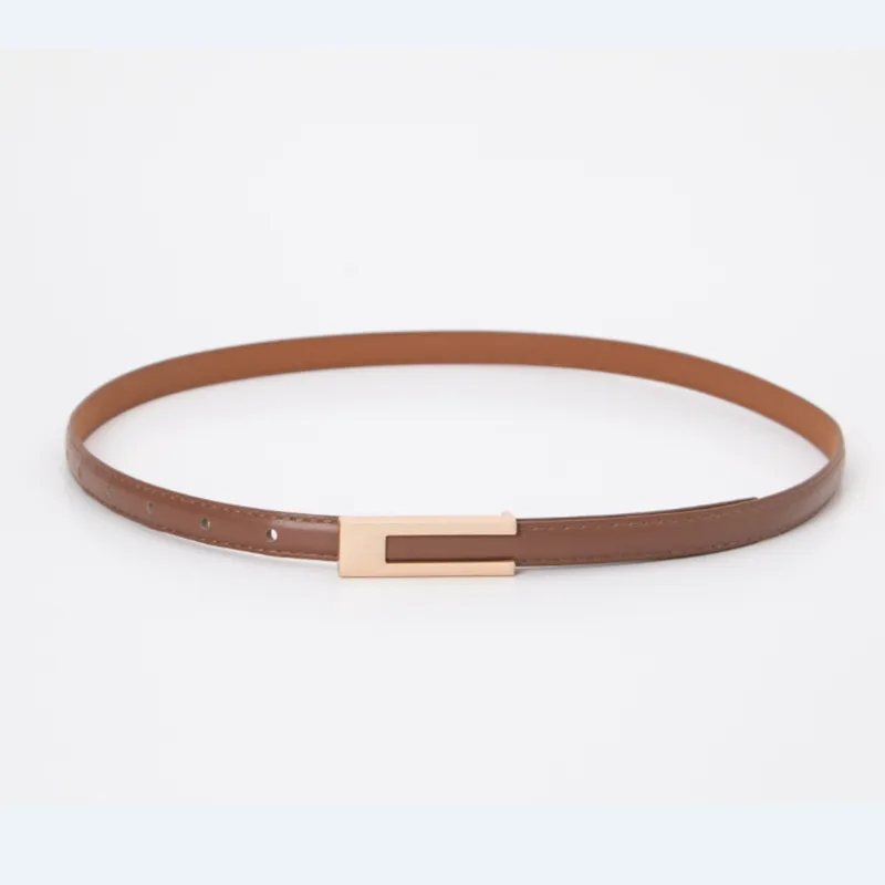 This slim women’s belt is made for the outfits you already love.  The sleek G-shaped metal buckle adds just the right amount of sophistication, while the narrow strap creates a clean, feminine silhouette without overpowering your look.