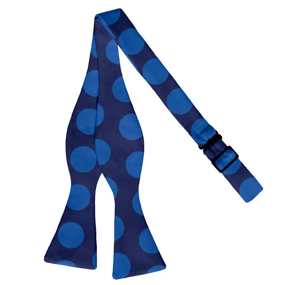 Big Polka Dots Motif Bow Tie