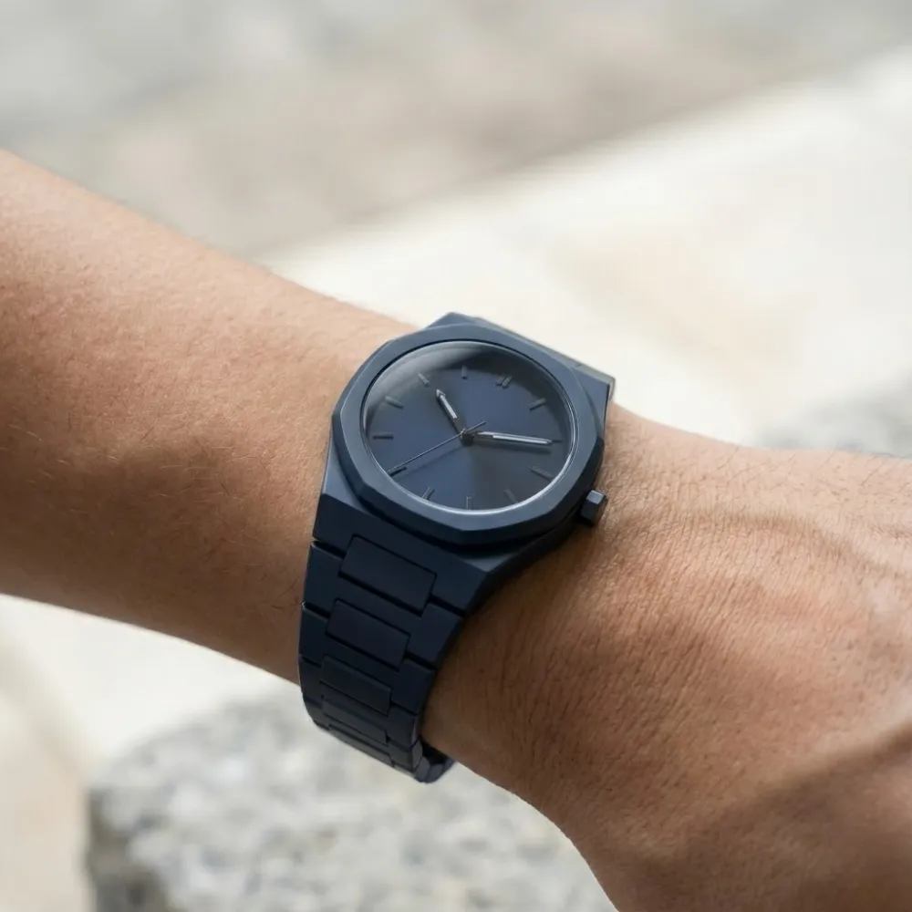Durable Strap Men's Watch