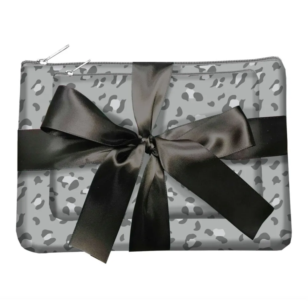 Canvas Zip Relaxed Clutch Bag