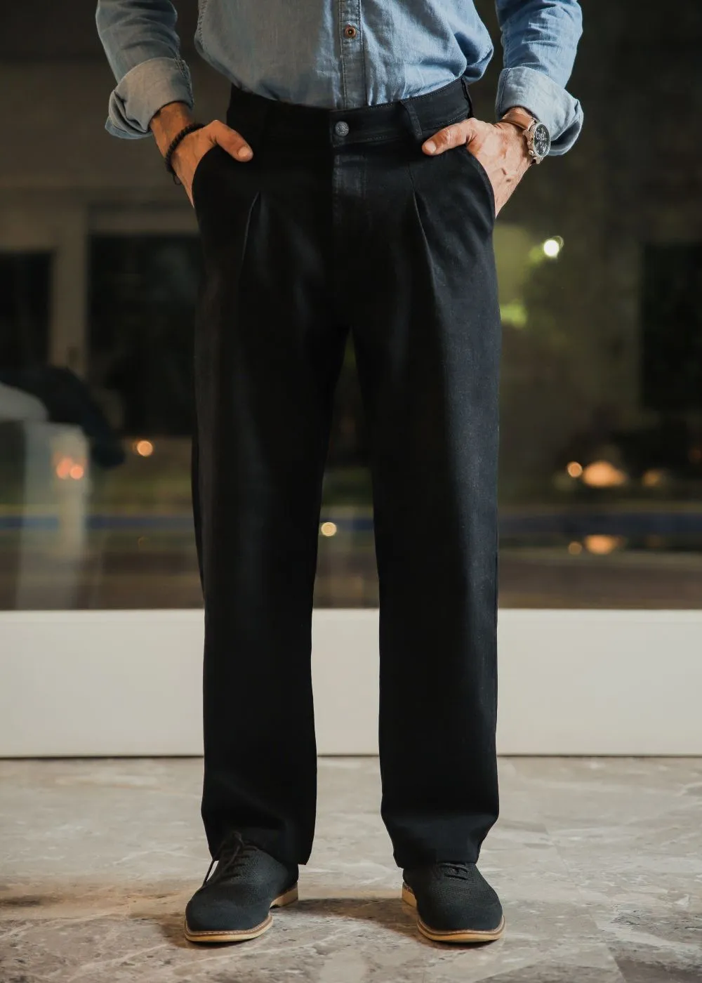 Straight-Leg Tailored Pleated Jeans
