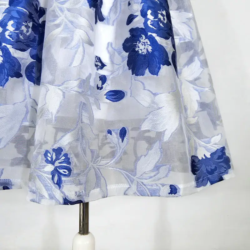 Roomy Outing Embroidered Flared Skirt