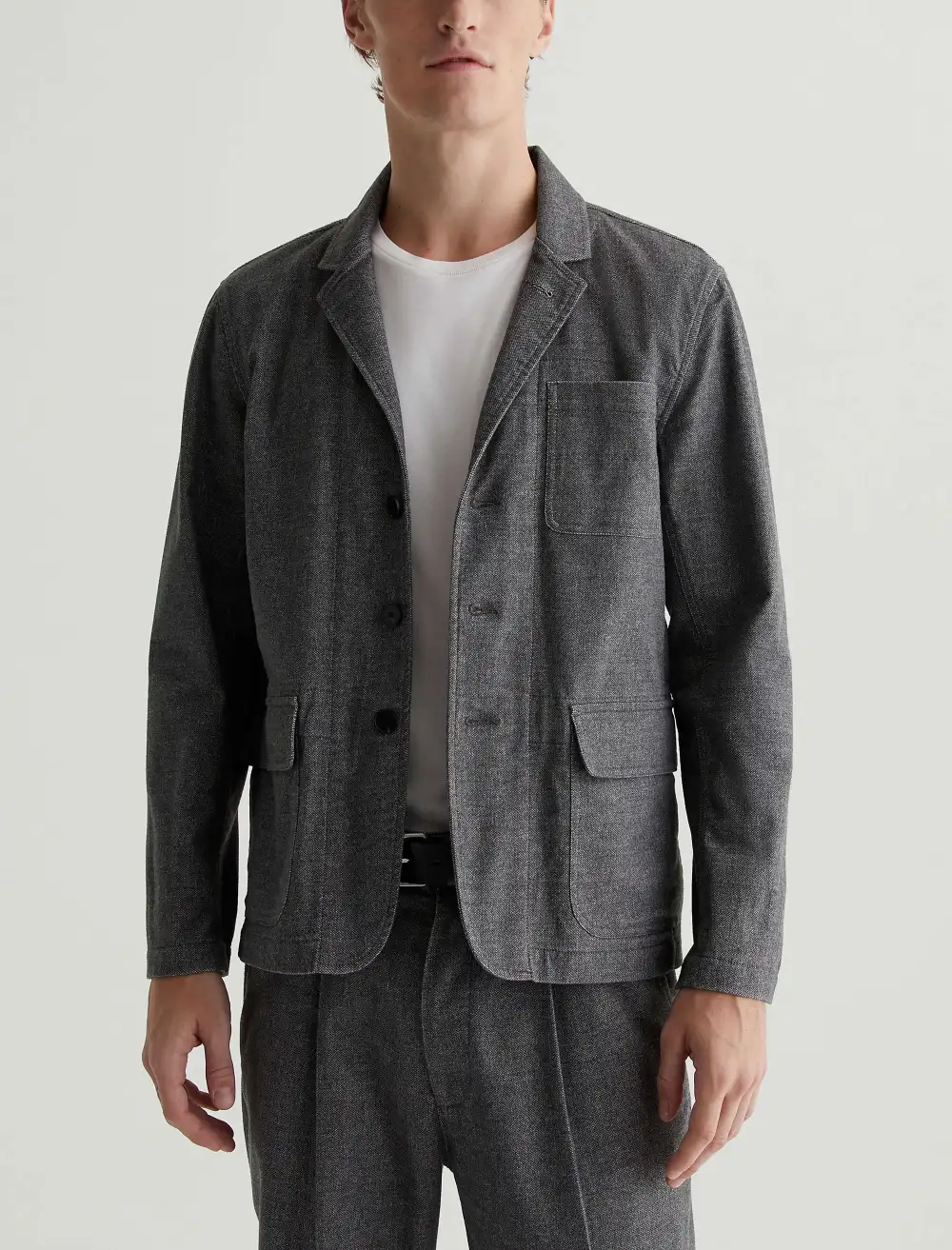 Men's Classic Fit Flap Pocket Blazer