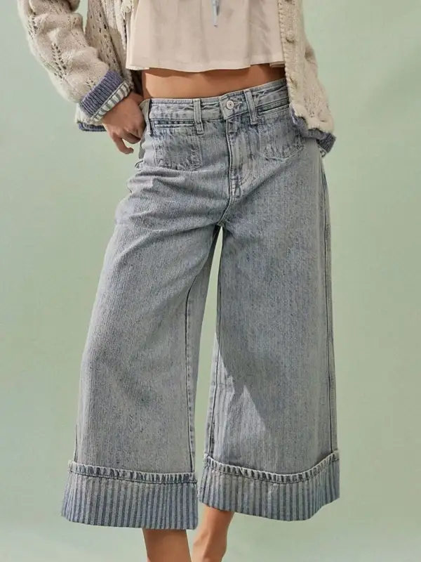 Relaxed Fit Stretch Cropped Jeans