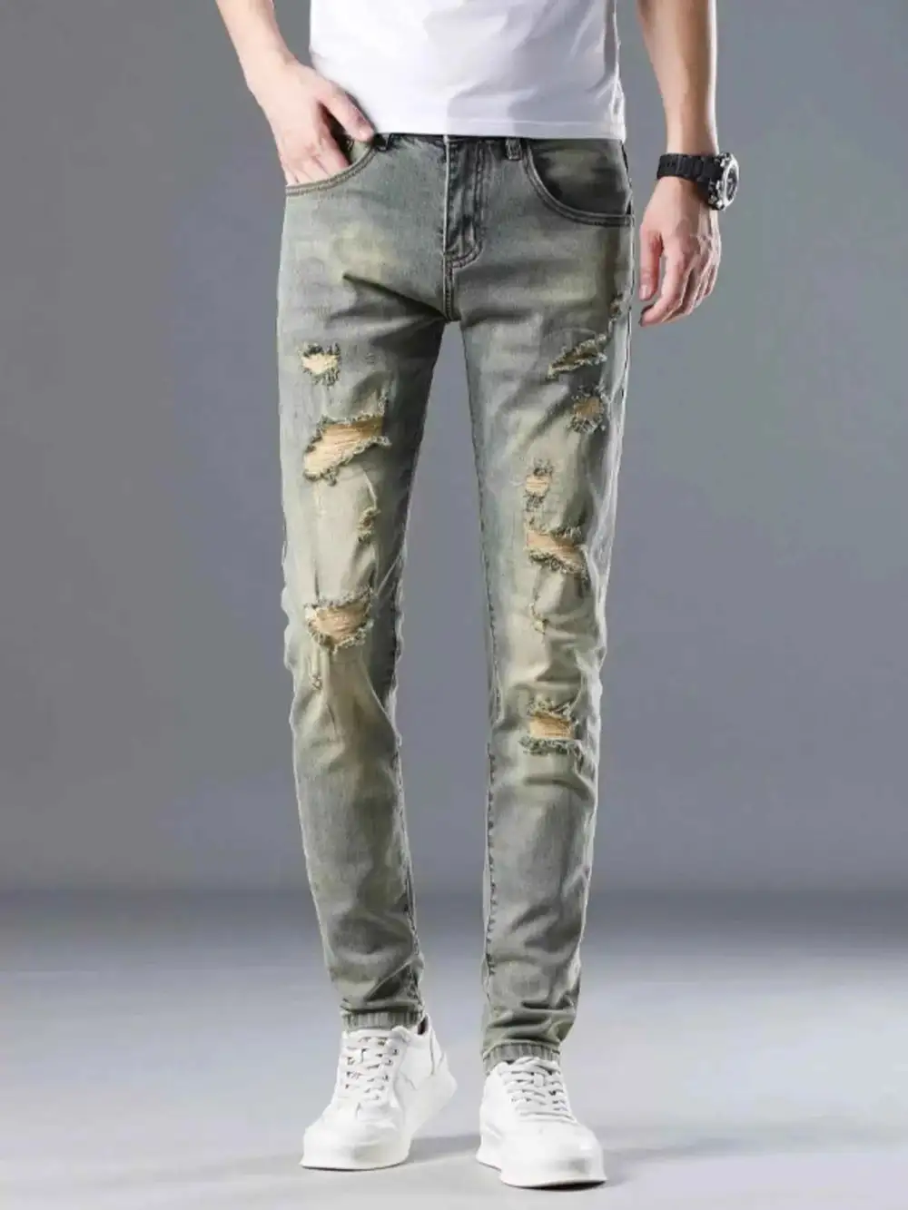 Modern Distressed Slim Fit Jeans