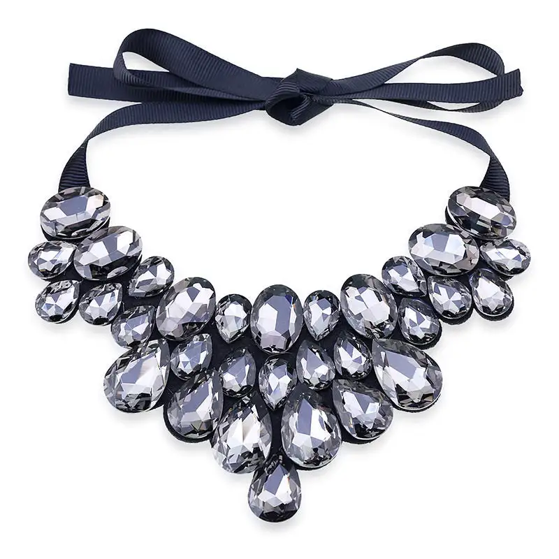 Sparkling Diamond Short Necklace