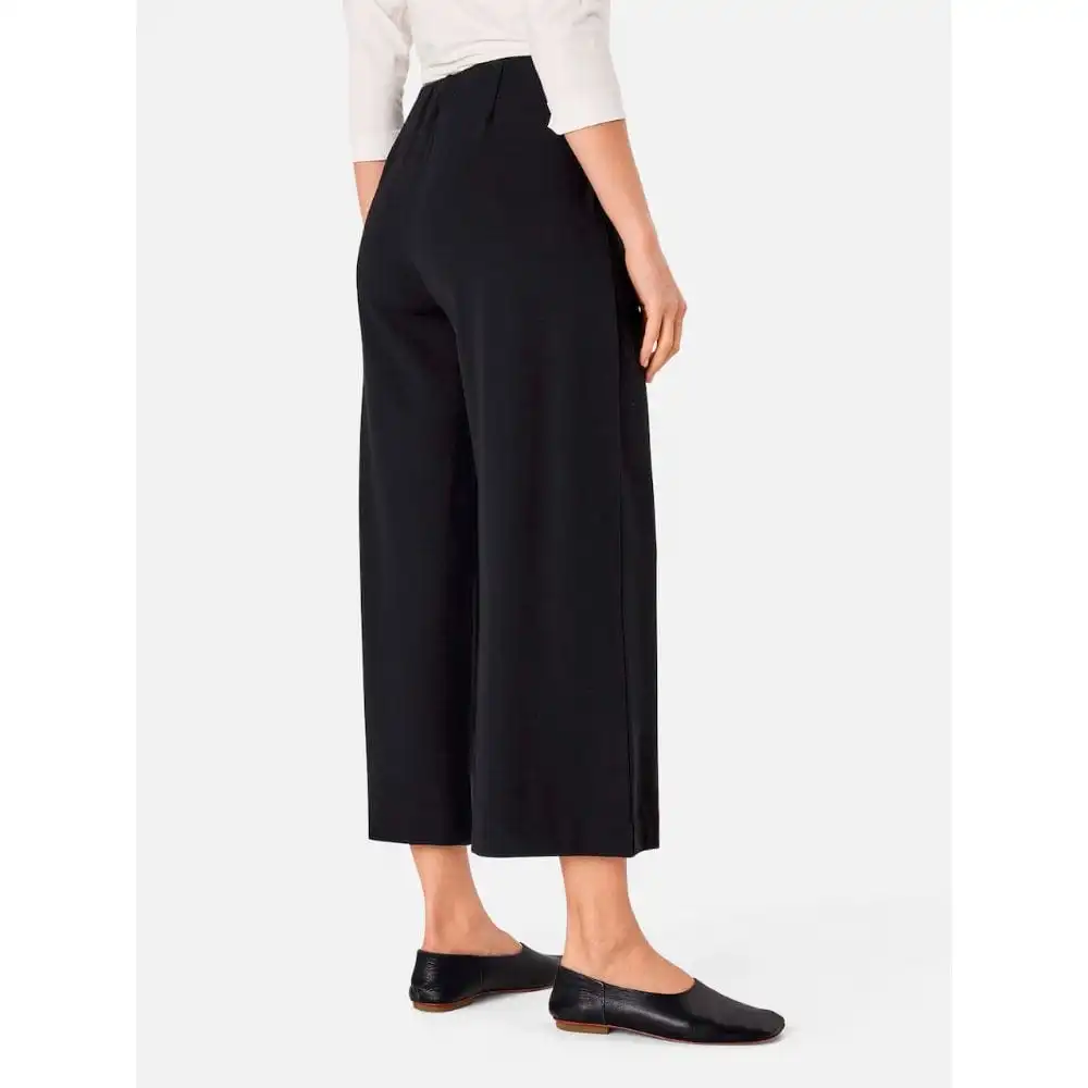 Contemporary Wide-Leg Women's Trousers
