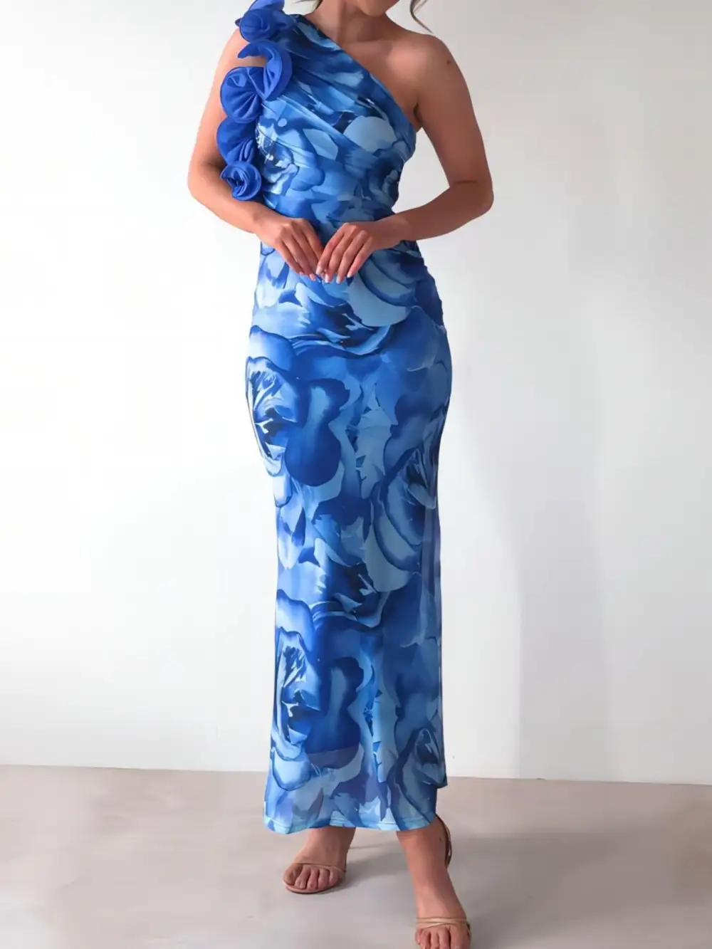 Gathered Detail Floral Printed Maxi Dress