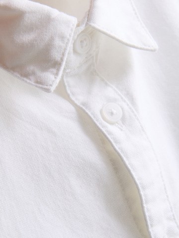 1.5-7yrs | Short Sleeve Oxford Shirt detail 2