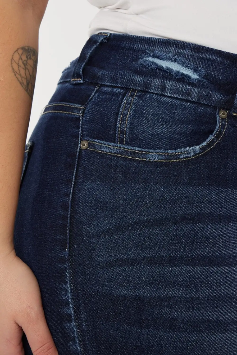 High Waist Raw Hem Jeans