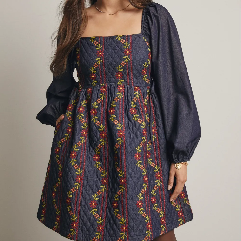 Classic Floral Embroidered Lace Detail Smocked Dress