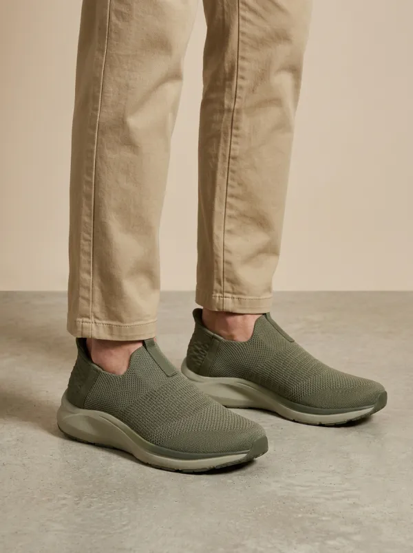 Unisex Minimalist Knit Slip-On Walking Sneakers