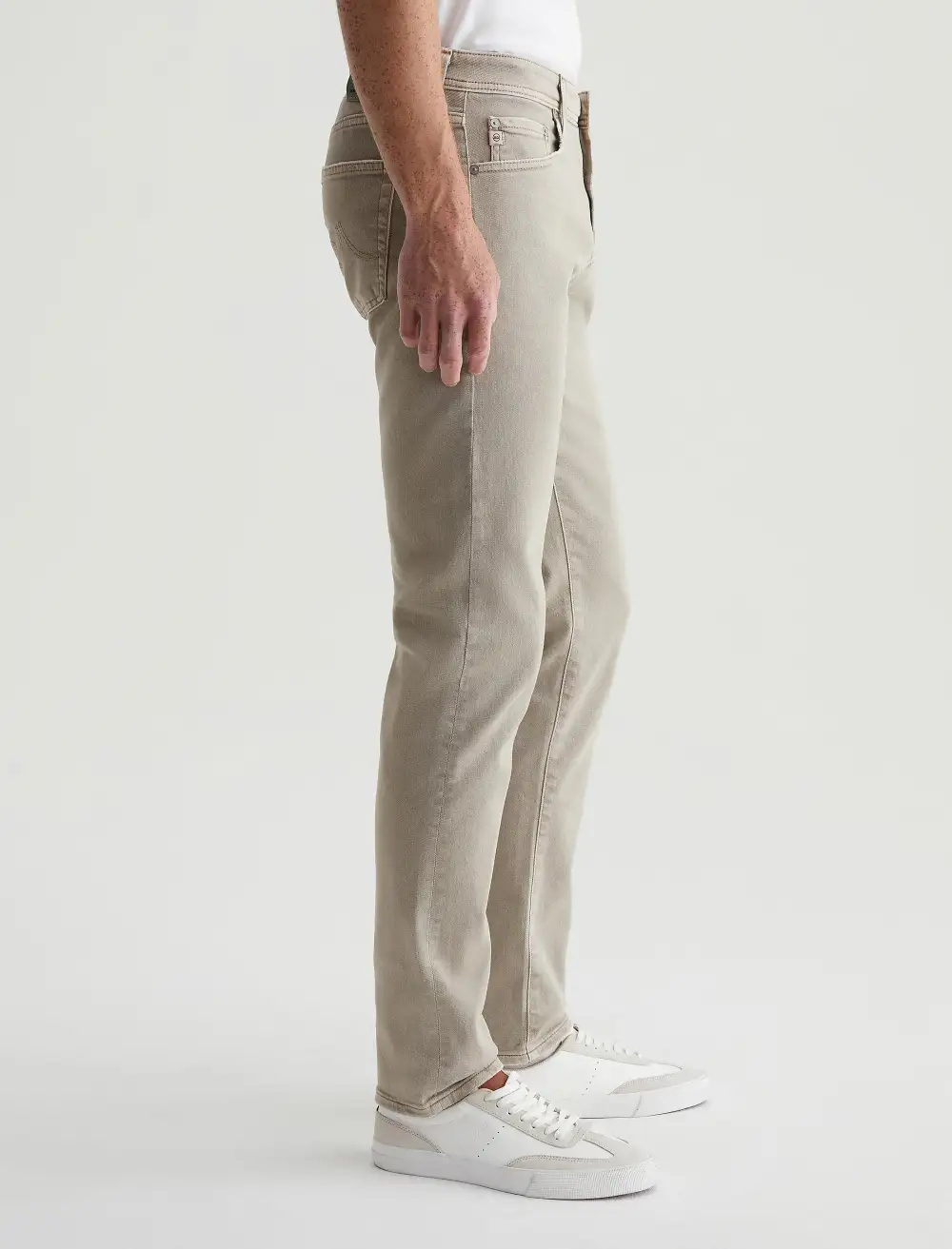 Men's Modern Slim Zip Fly Faded Jeans