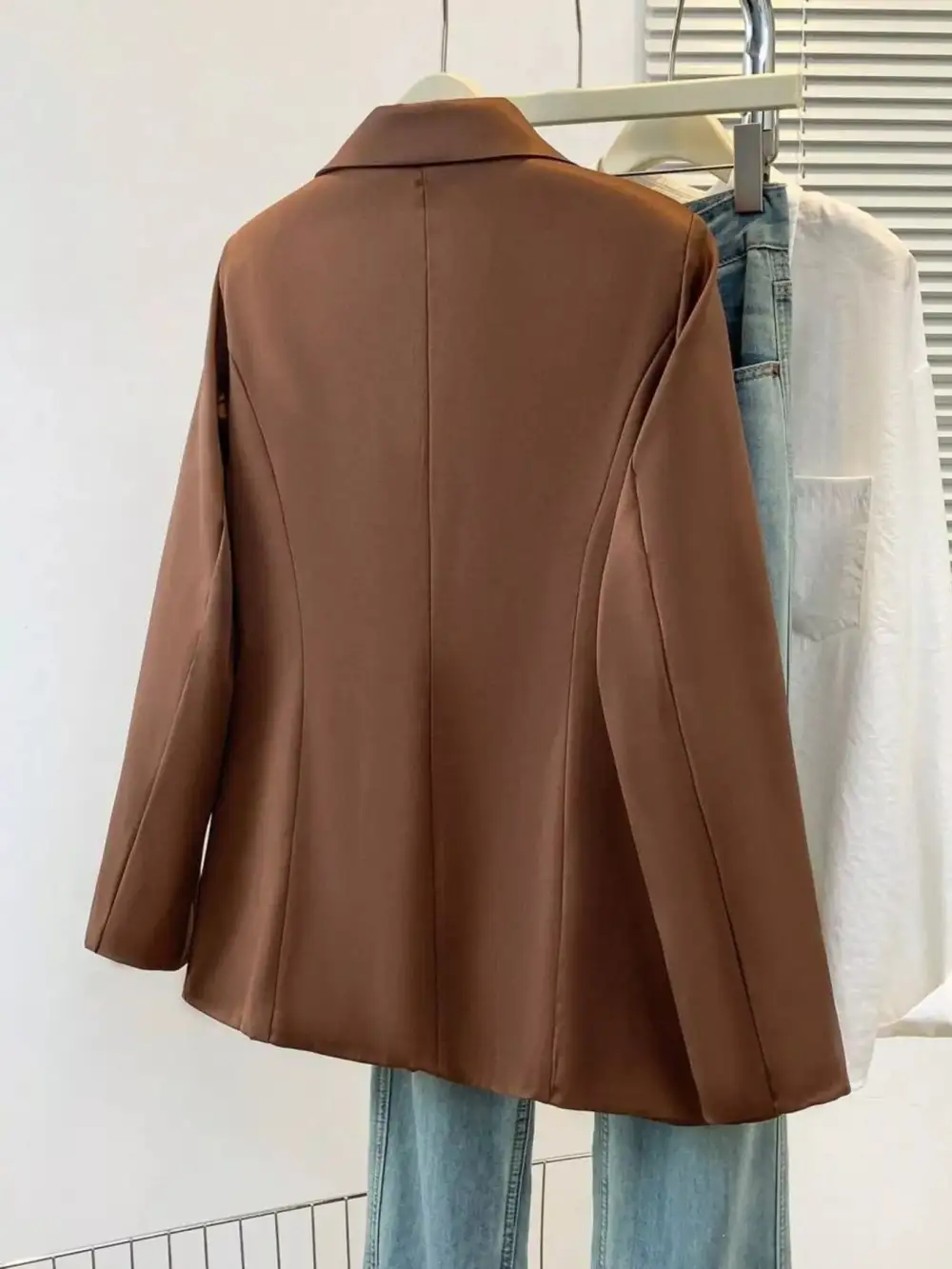 Refined Single-Breasted Lapel-Collar Blazer