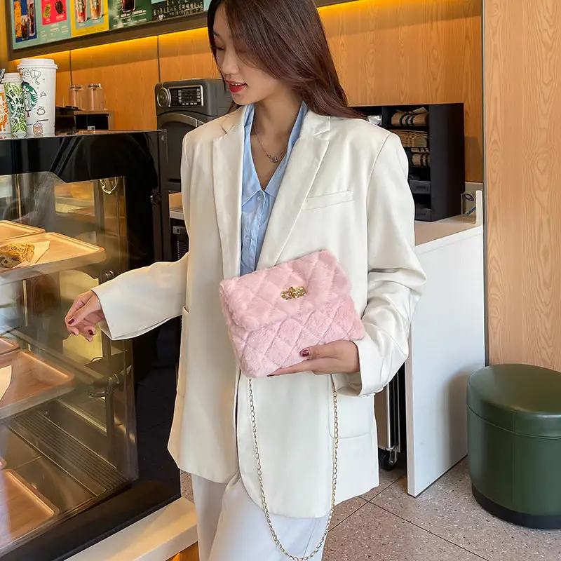 Chain Strap Embroidered Shoulder Bag