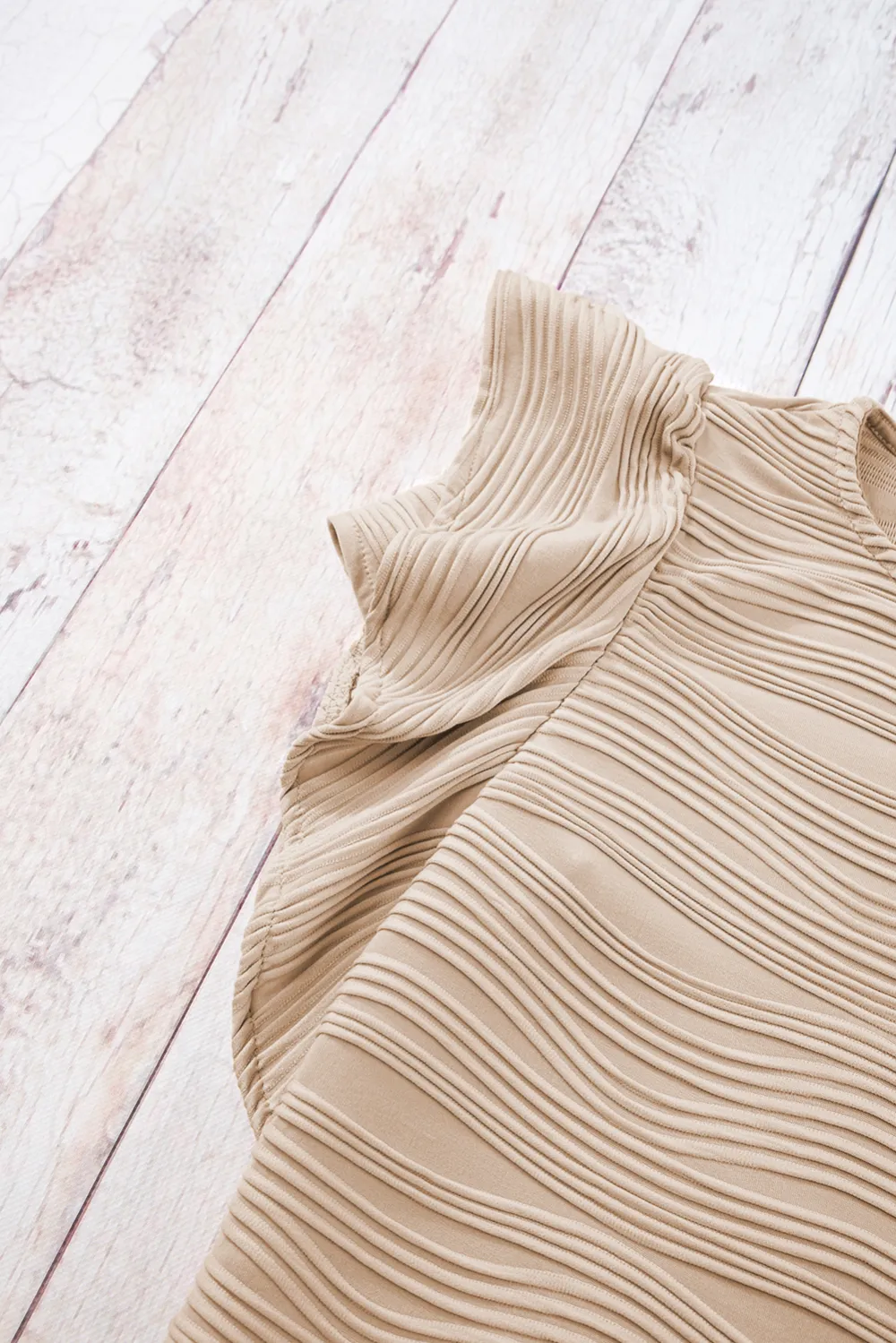 Wavy Textured Ruffle Sleeve Top
