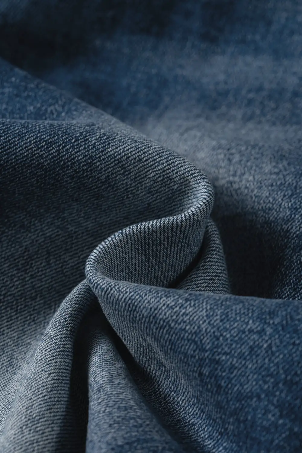Relaxed Washed Pocketed Straight Leg Jeans