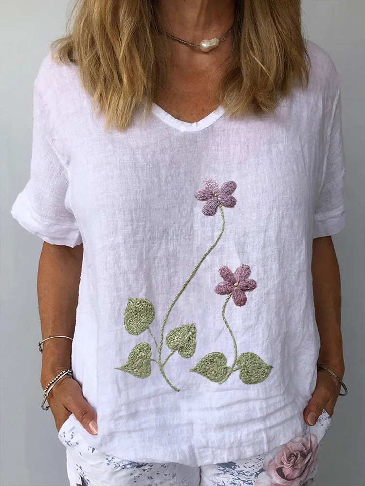 Floral Embroidered V-Neck Short-Sleeved T-Shirts