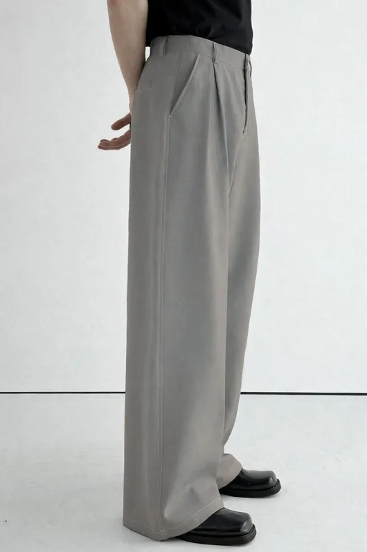 Relaxed Pleated Trousers