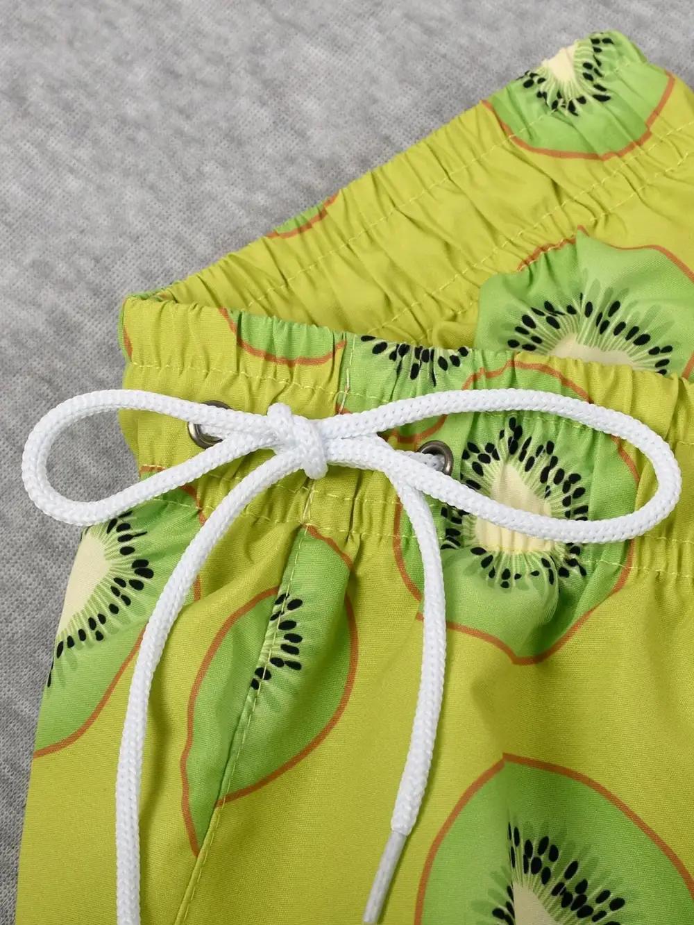 Men's Allover Fruit Print Drawstring Swim Trunks