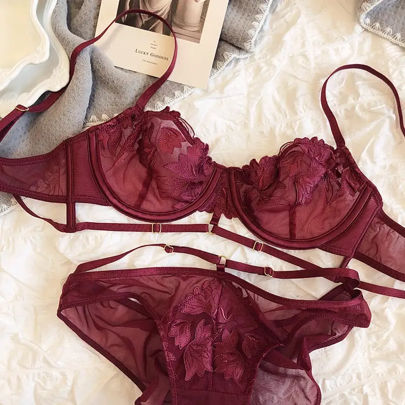 Adjustable Ribbon Lace Lingerie Set