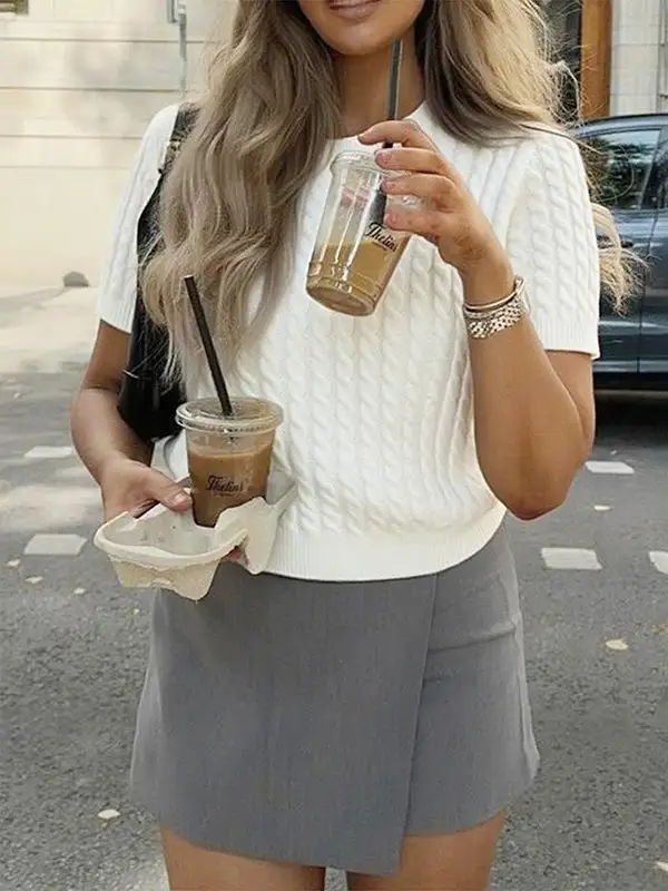 Paneled Round Neck Short Sleeve Pullover Sweater