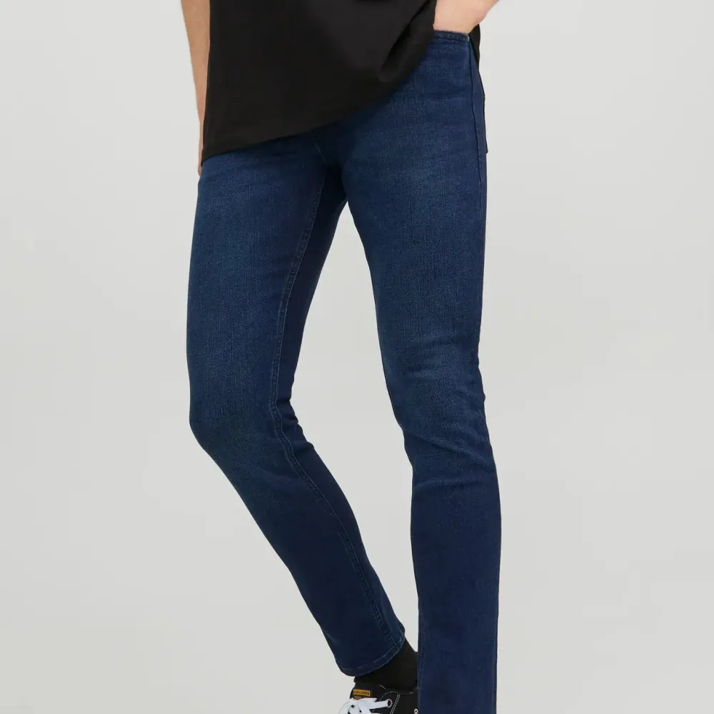 Stonewashed Slim Fit Slim Skinny Jeans