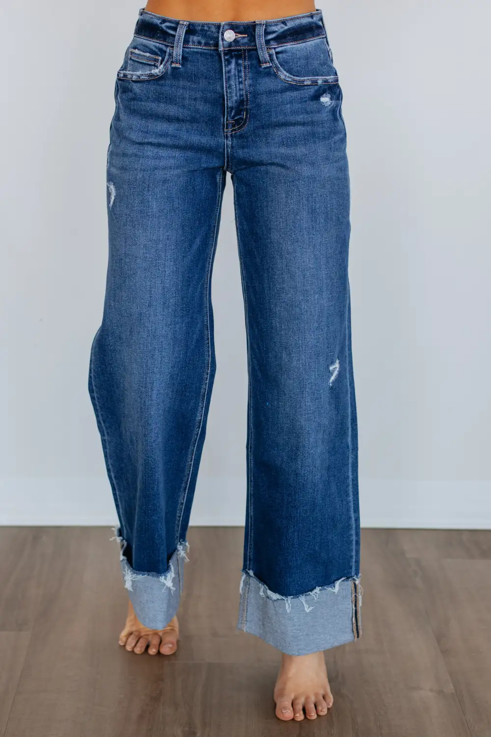 Women's High Rise Wide Leg Cuffed Hem Jeans