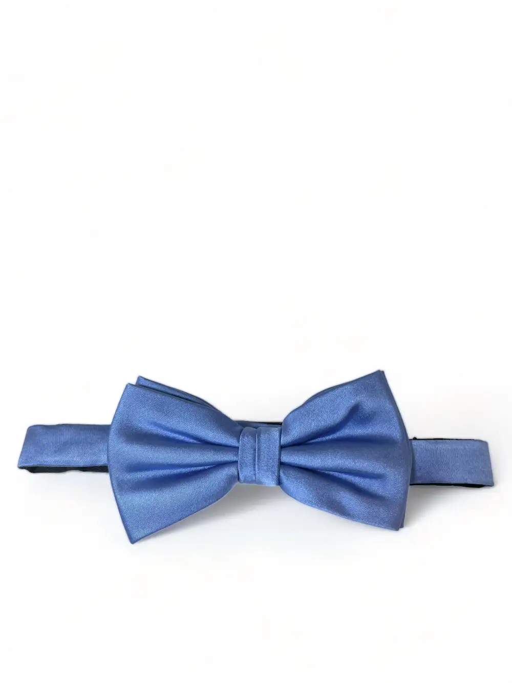 Cultivated Solid Silk Bow Tie