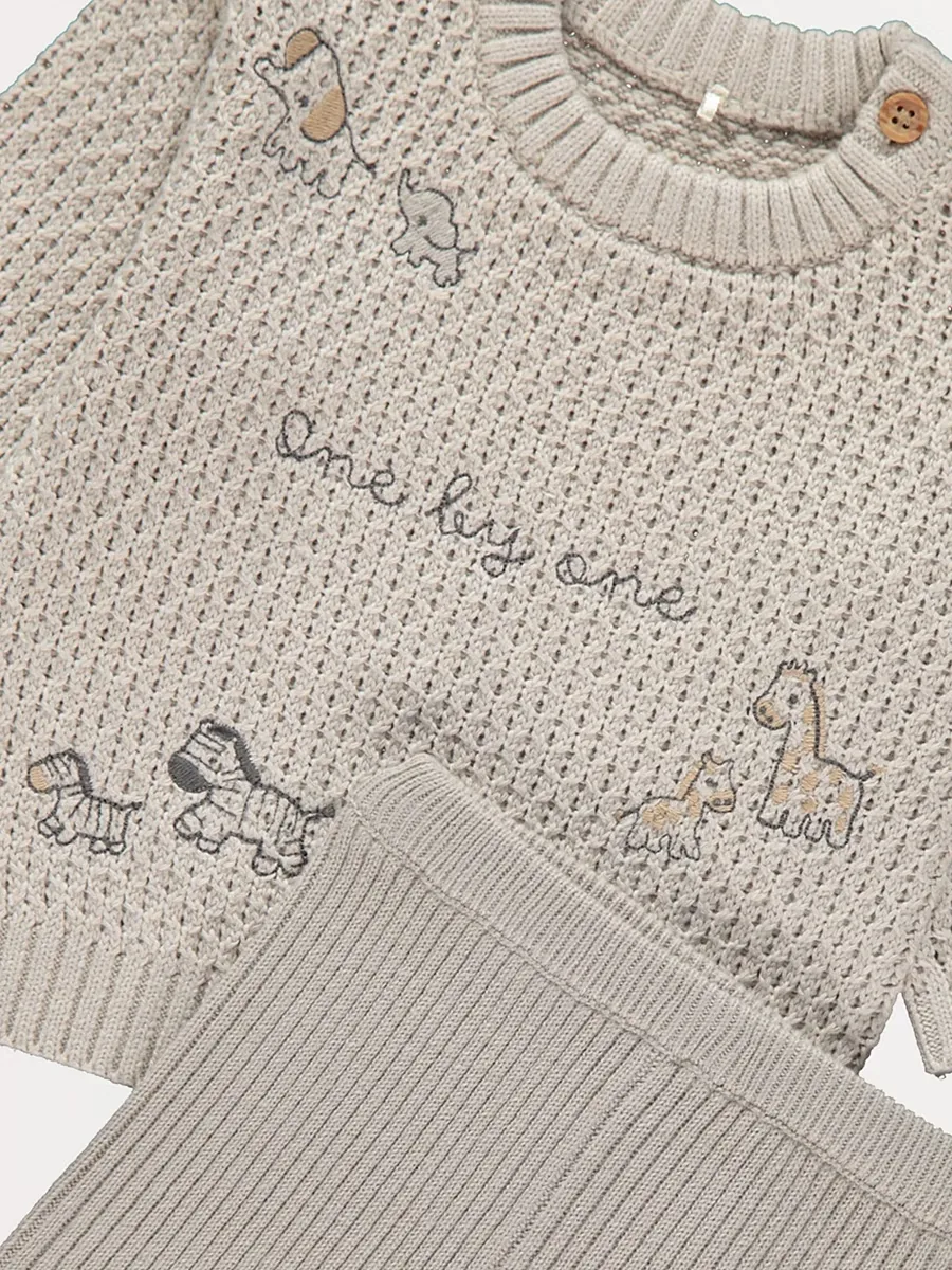 Sand Animal Embroidery Textured Jumper and Ribbed Leggings Outfit