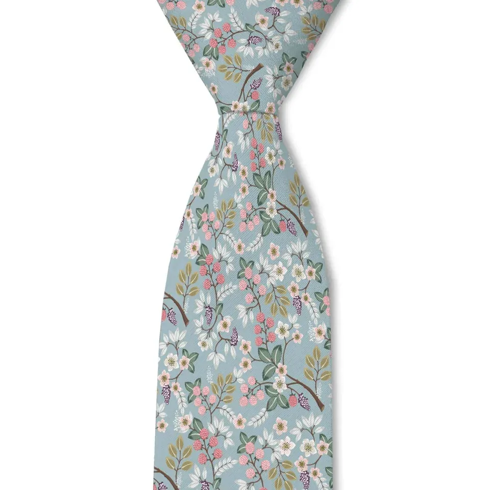Smart Striped Pattern Necktie