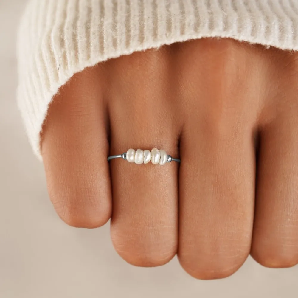 Modern Pearl Twisted Ring