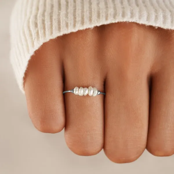 Modern Pearl Twisted Ring