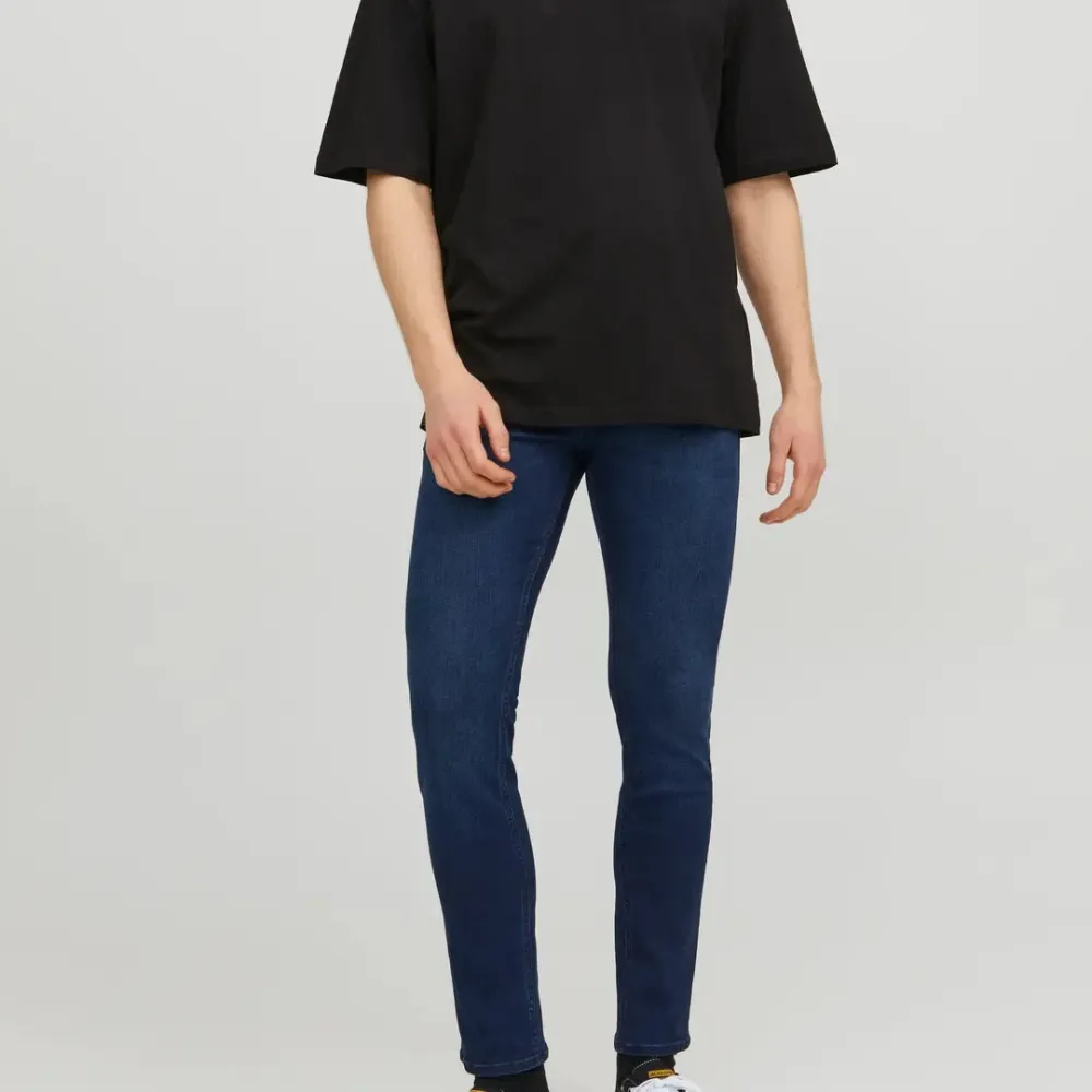 Stonewashed Slim Fit Slim Skinny Jeans