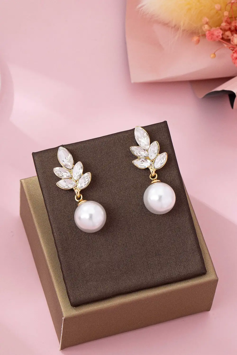 Glass Crystal Cluster Teardrop Pearl
