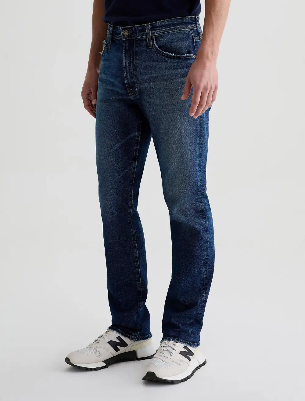 Men's Slim Straight Mid Rise Broken In Jeans