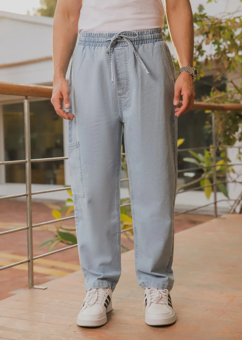 Classic Relaxed-Fit Jogger Jeans