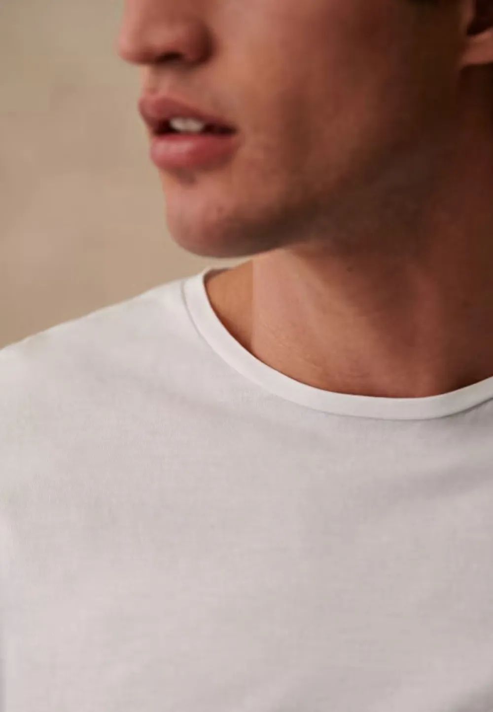 White Pocket Crew Neck Everyday Basic T-Shirt