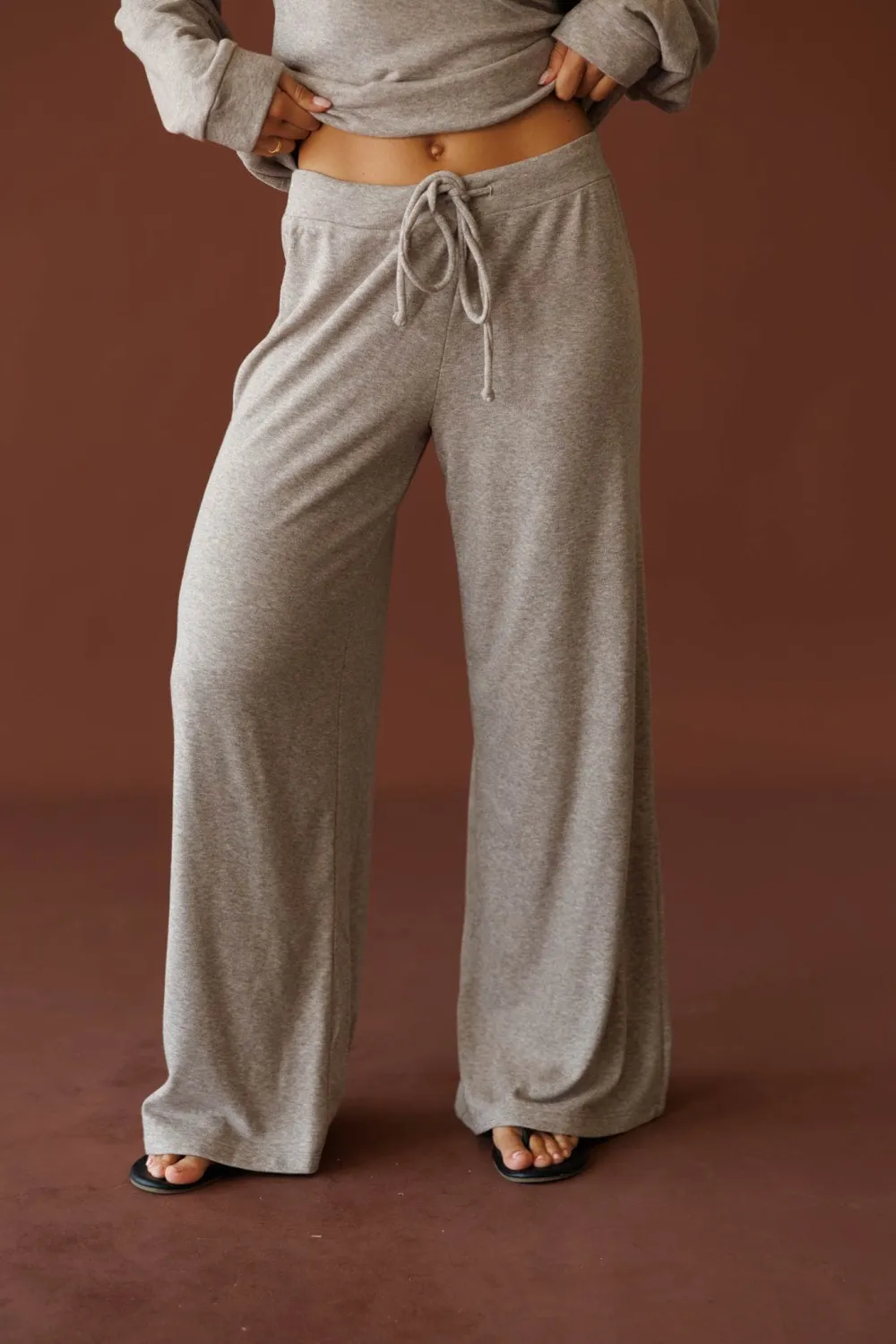 Wide-Leg Relaxed Modern Pants