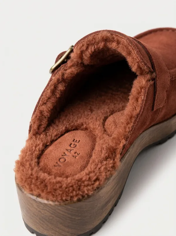 Women's Utility Faux Fur Lined Buckle Detail Clog Style Suede Wood Sole Loafers